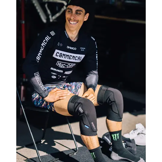 DH Knee Pad