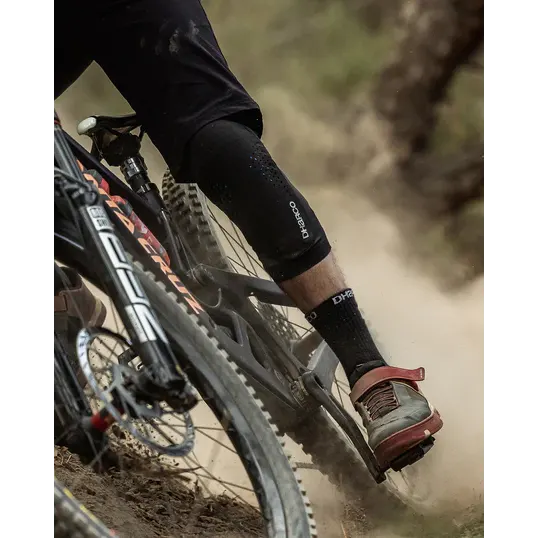 Gravity Knee Pad